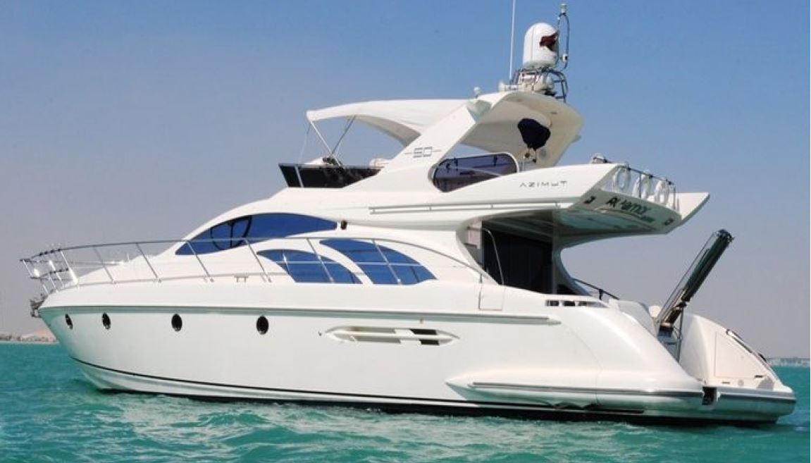 azimut 50 fly day off